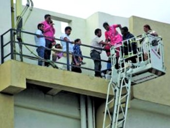 MTNL fire – A miraculous rescue act saves 84